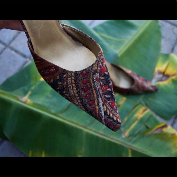 Vintage Pointed Toe Pattered Heels - Picture 3 of 4